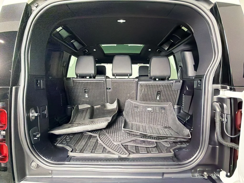 Certified Used 2024 White Land Rover S image 28
