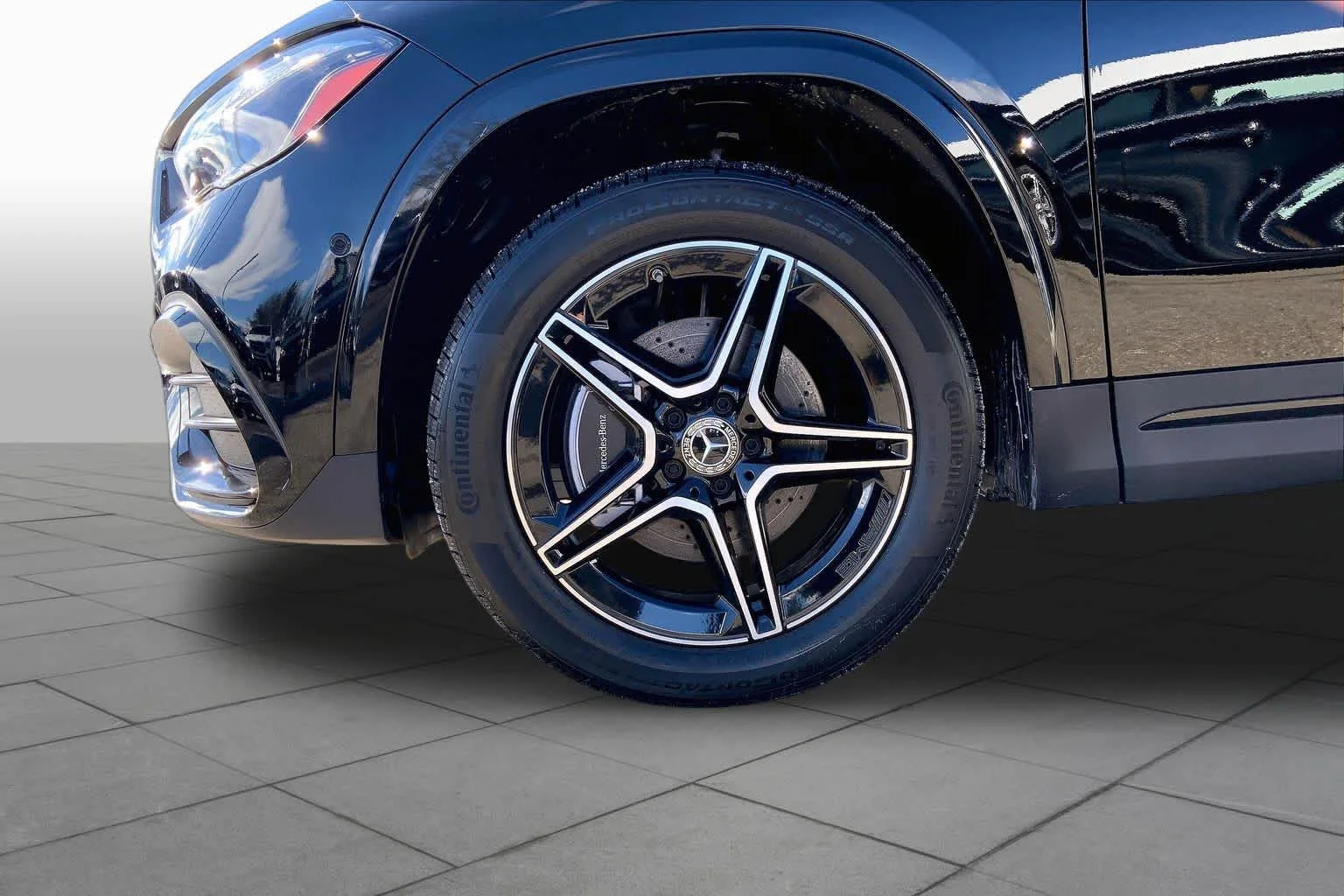 Certified Used 2024 Night Black Mercedes-Benz GLA 250 image 11