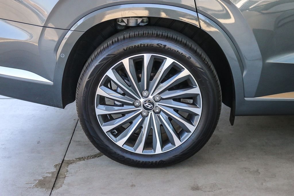 Certified Used 2025 Gray Hyundai Calligraphy image 11