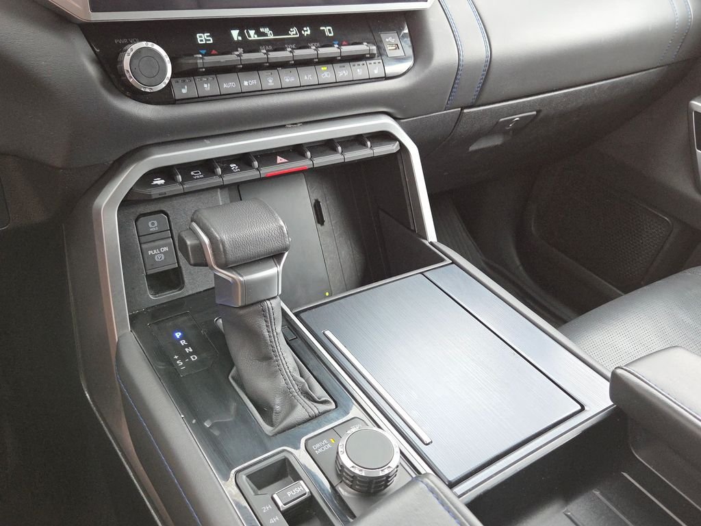 Used 2025 Silver Toyota Platinum image 26