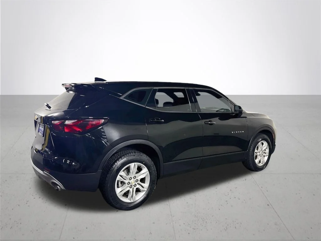 Used 2019 Black Chevrolet L image 6