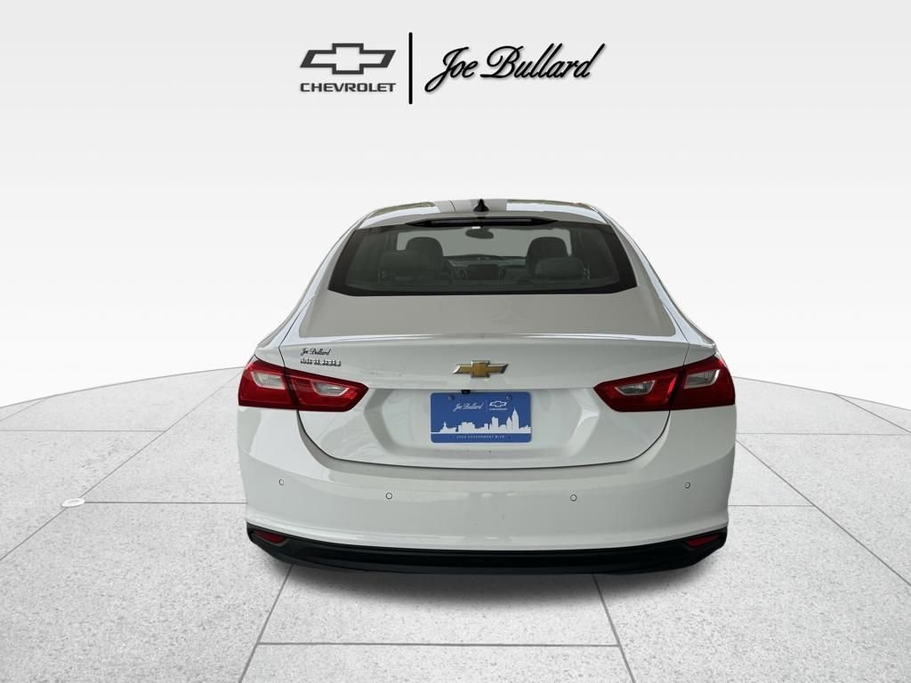 Used 2024 White Chevrolet LS image 7