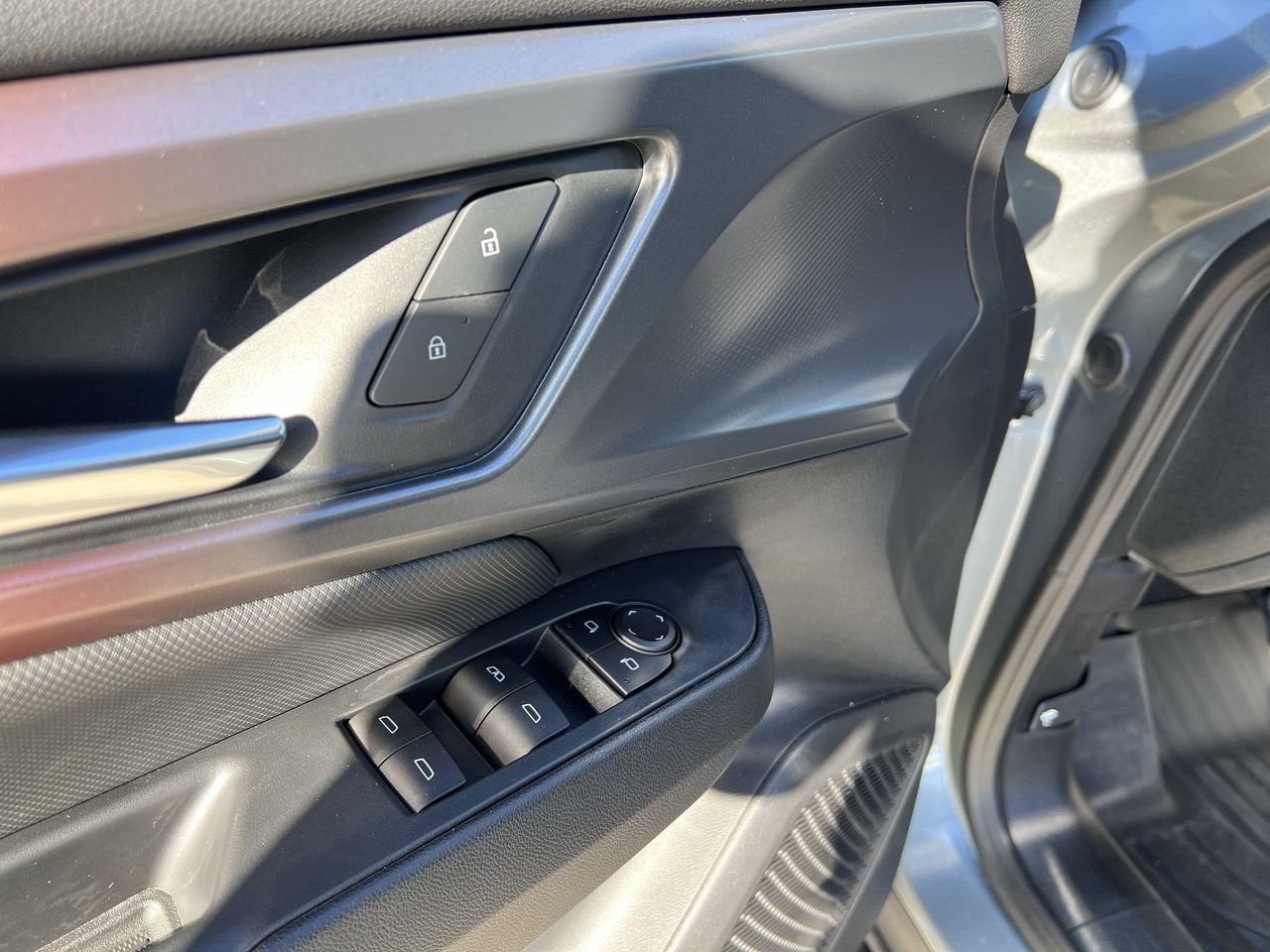 2026 Chevrolet Equinox EV RS - Photo 82