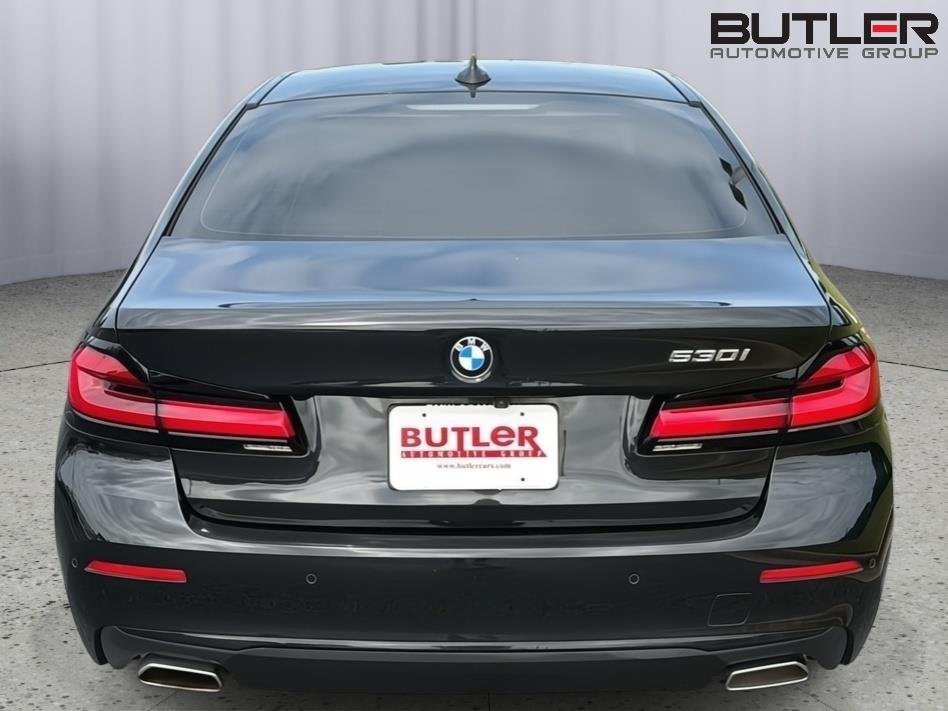 Used 2023 Black Sapphire Metallic BMW 530i image 5
