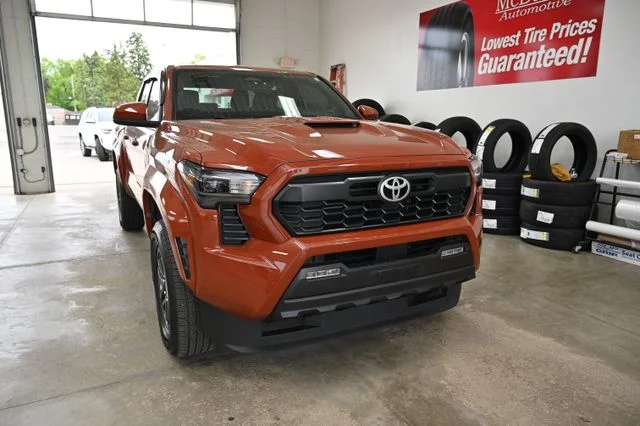Used 2025  Toyota TRD Sport image 3