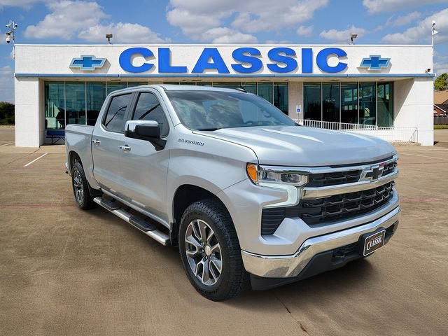 2022 Chevrolet Silverado 1500 LT - Photo 1