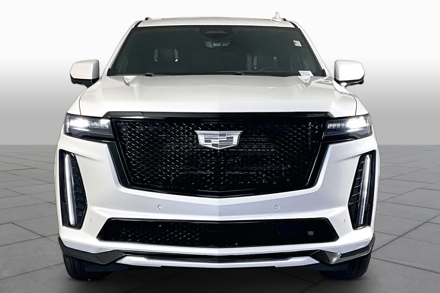 Used 2024 Crystal White Tricoat Cadillac AWD V-Series image 4