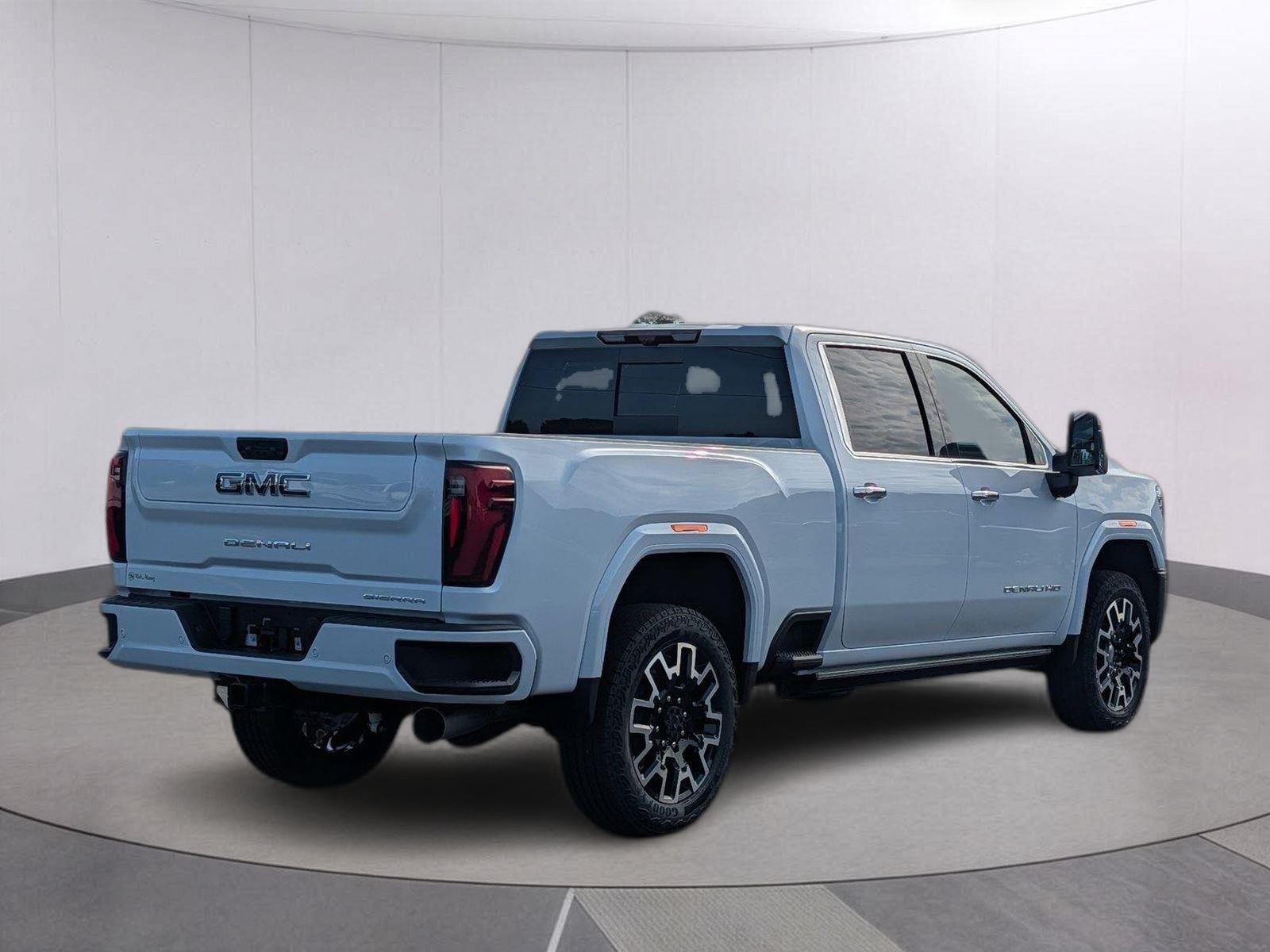 2026 GMC Sierra 2500HD Denali Ultimate - Photo 6