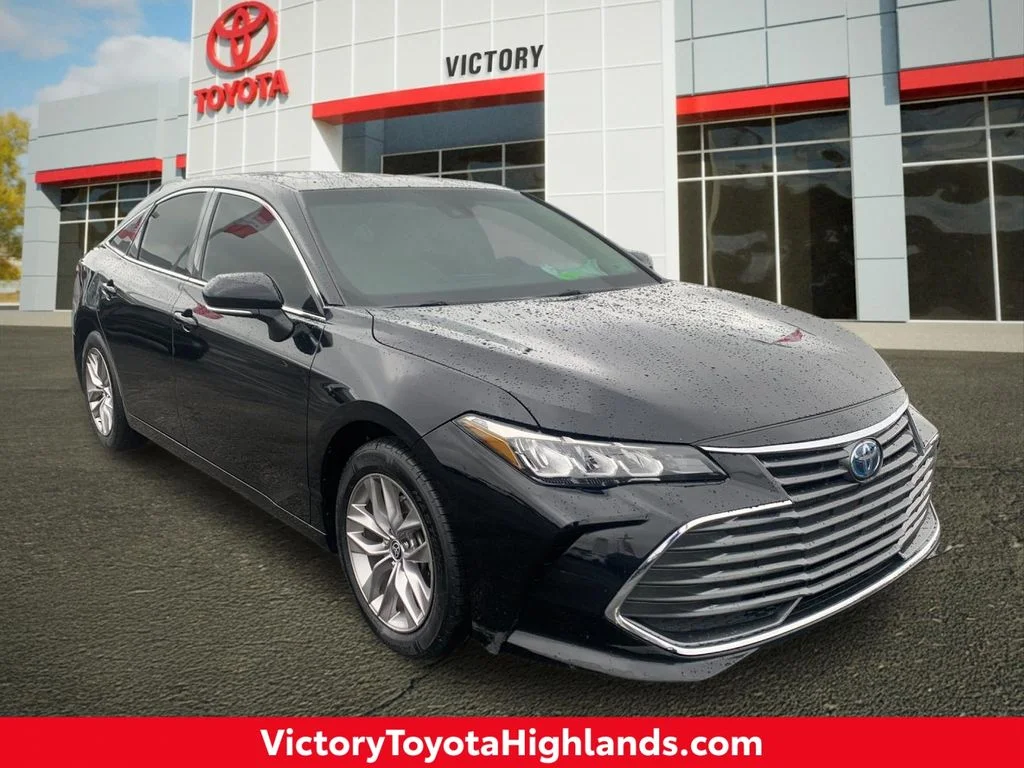 Used 2022 Black Toyota XLE Plus image 1