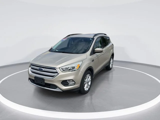 Used 2018 Gold Ford SEL image 2
