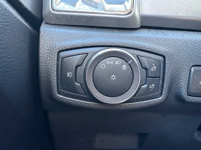 Used 2019 Black Ford XLT image 24