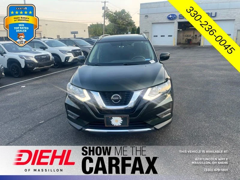 Used 2018 Green Nissan SV image 6
