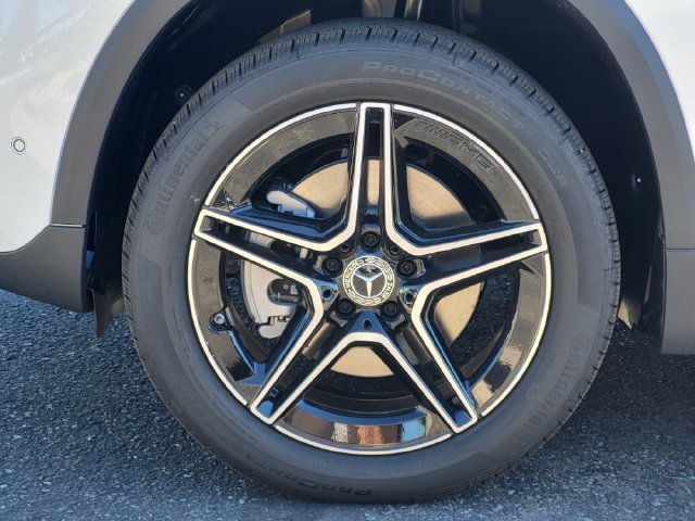 New 2026 Polar White Mercedes-Benz GLA 250 image 18