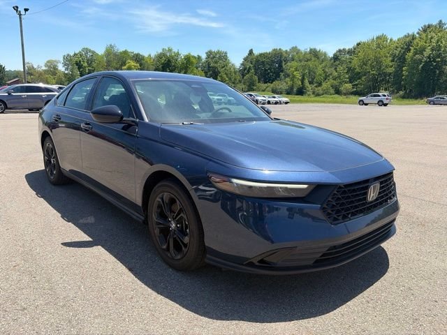 2025 Honda Accord SE - Photo 6