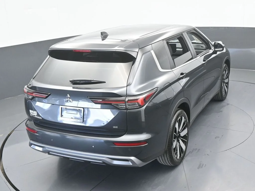 New 2026 Graphite Gray Mitsubishi SE 1.5T 2WD image 53