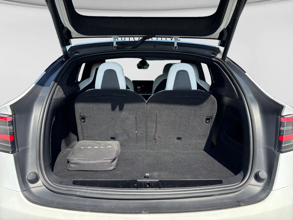 Used 2022 White Tesla Plaid image 19