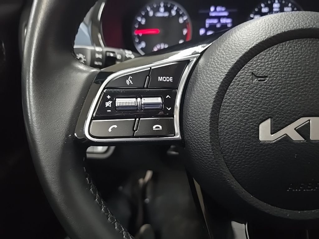 Used 2023 Cherry Black Kia S image 20