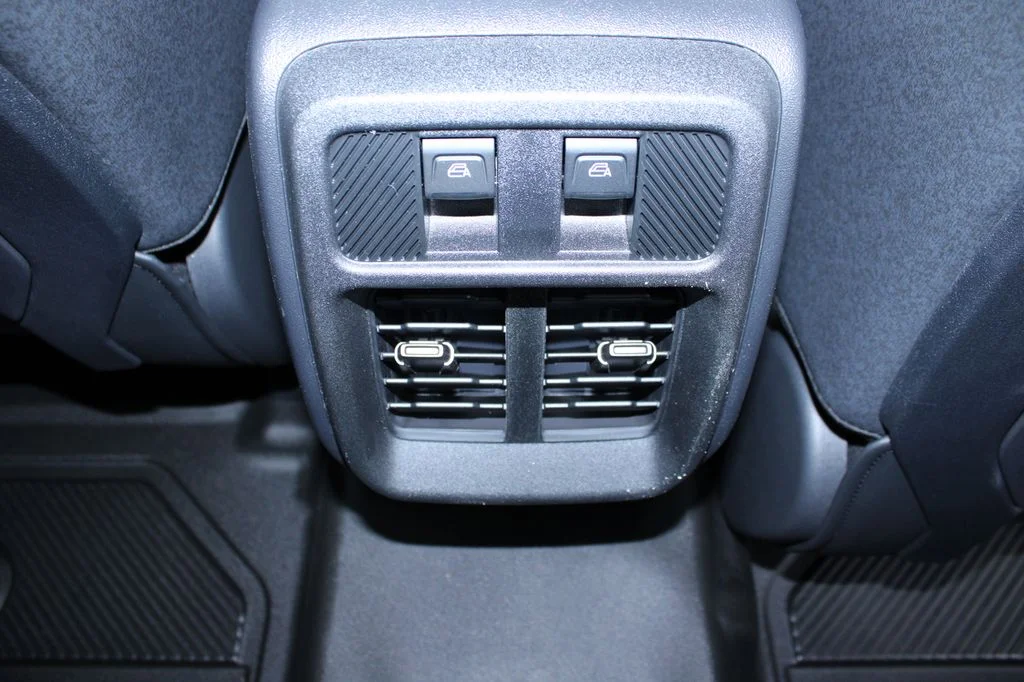 New 2026 Desert Sand Ford Badlands® image 23