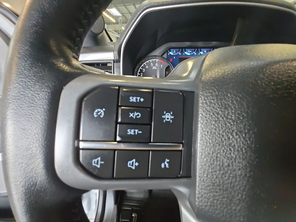 Used 2022 White Ford XLT image 20