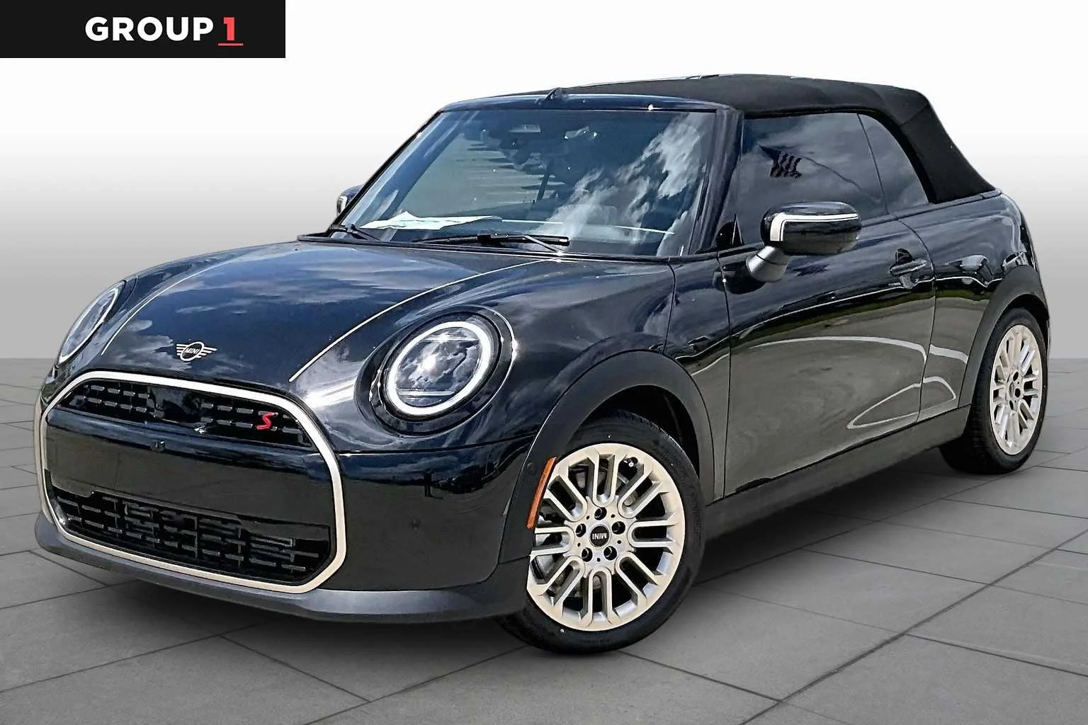 2026 MINI Convertible Cooper S's photo