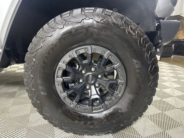 Used 2024 Silver Ford Raptor image 9