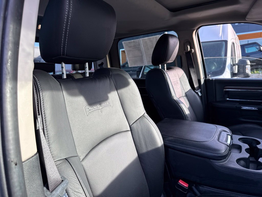Used 2015 Bright White Clearcoat Ram Laramie image 10
