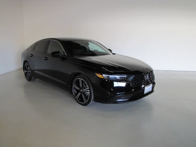 Certified Used 2025 Crystal Black Pearl Honda Sport image 3