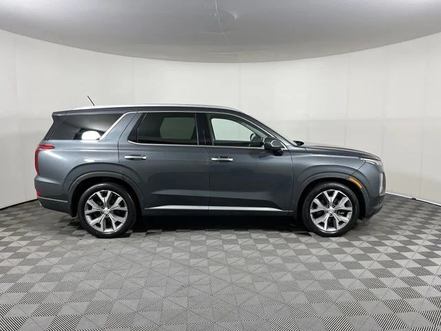 Used 2022 Gray Hyundai SEL image 8