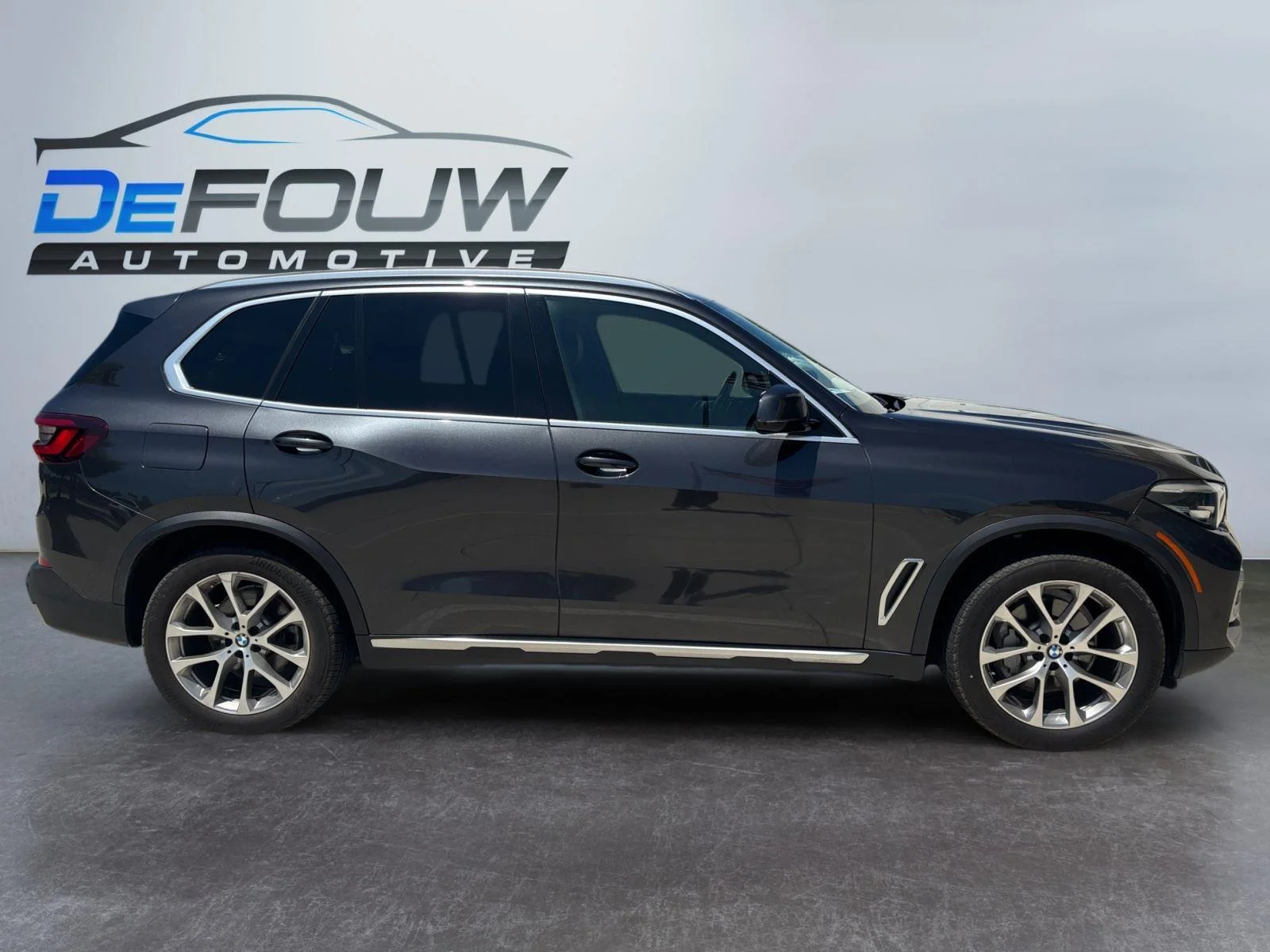 Used 2020 Dark Graphite Metallic BMW xDrive40i image 12