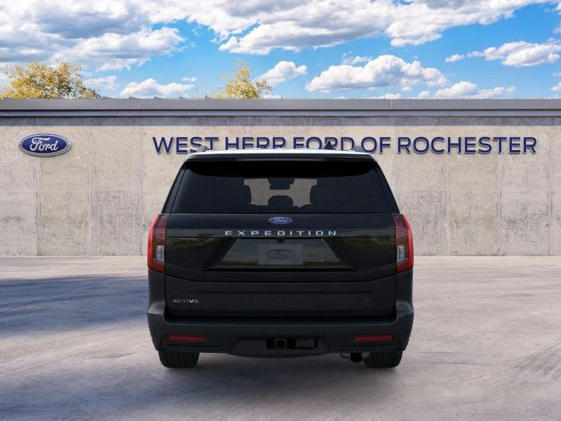 Used 2026 Agate Black Ford Active image 6