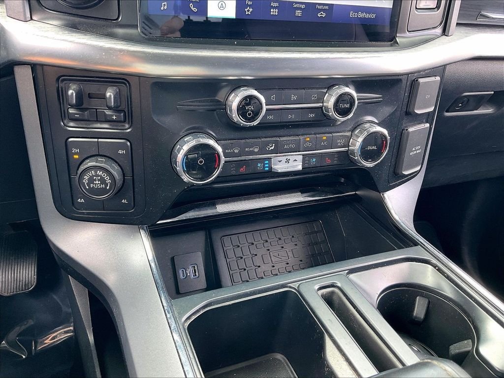 Used 2023 Carbonized Gray Metallic Ford Lariat image 24