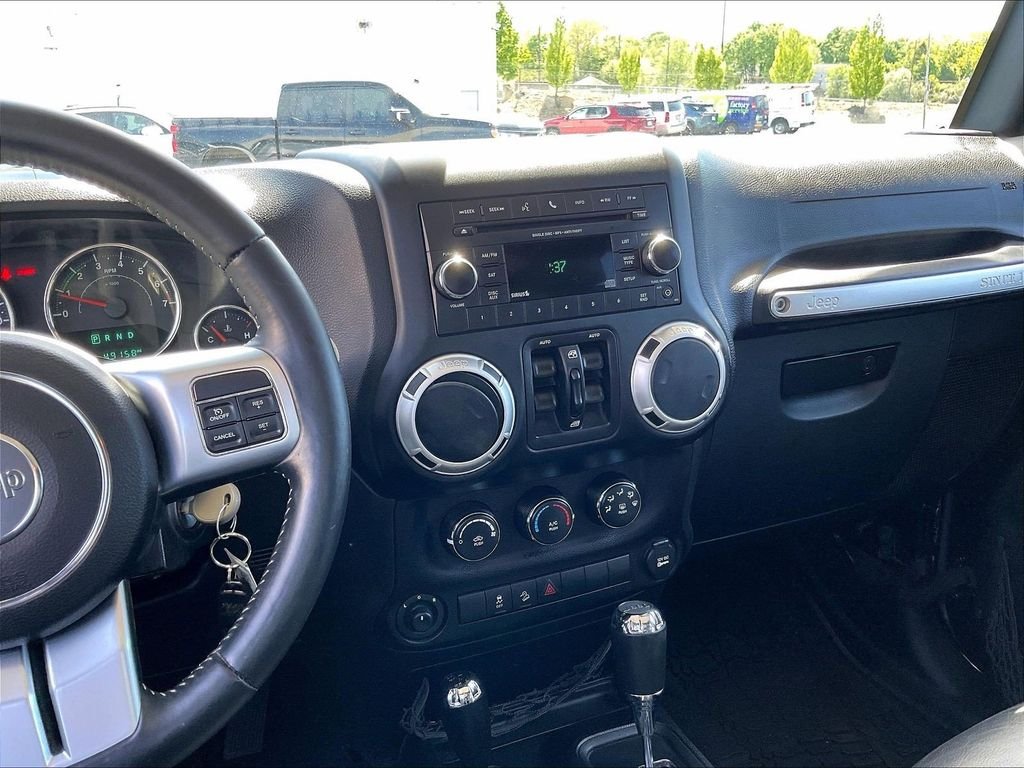 Used 2015 Black Jeep Unlimited Freedom Edition image 18