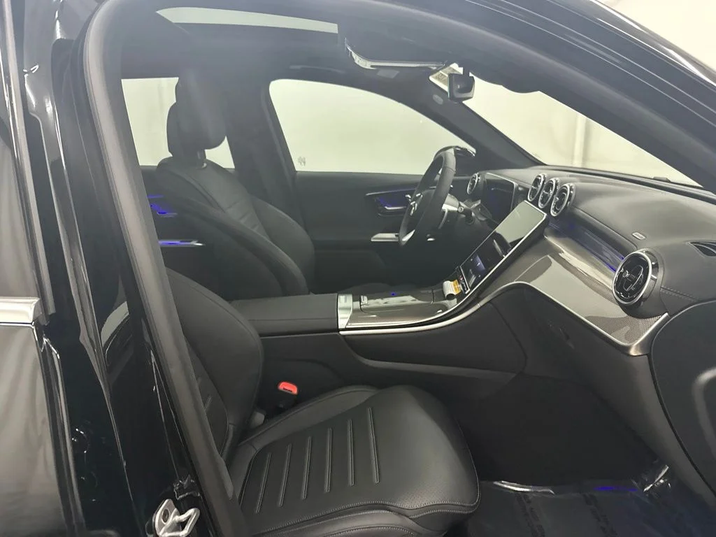 New 2026 Black Mercedes-Benz GLC 300 image 25