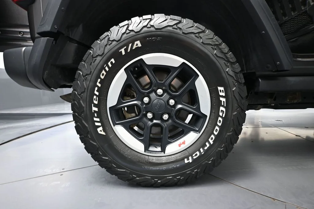 Used 2020 Gray Jeep Unlimited Rubicon image 17