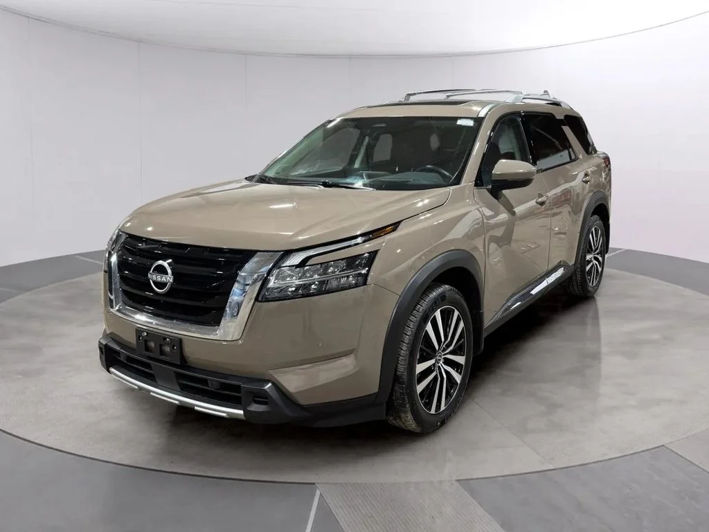 Certified Used 2023 Baja Storm Nissan Platinum image 7