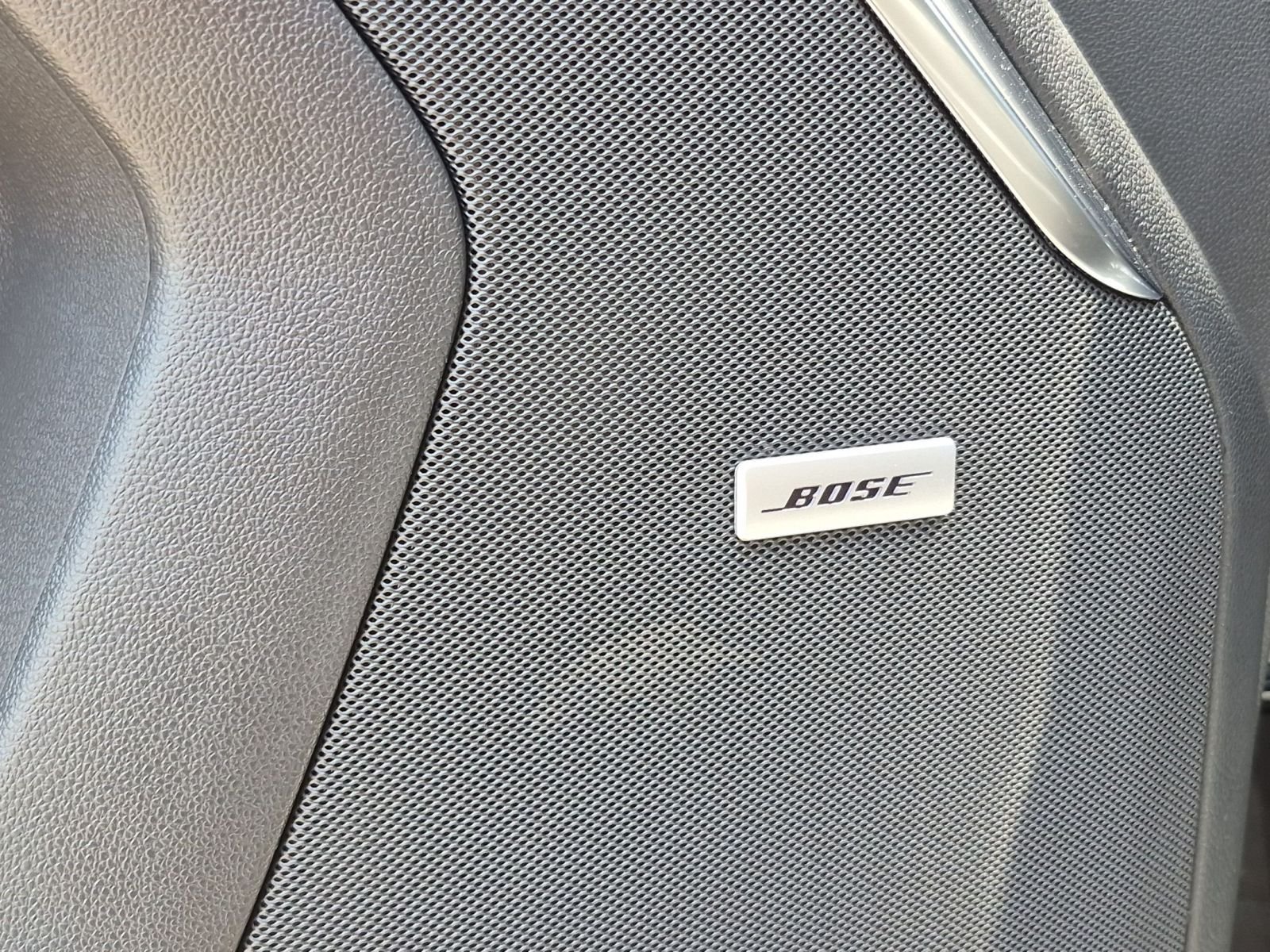 2026 GMC Yukon Denali - Photo 22