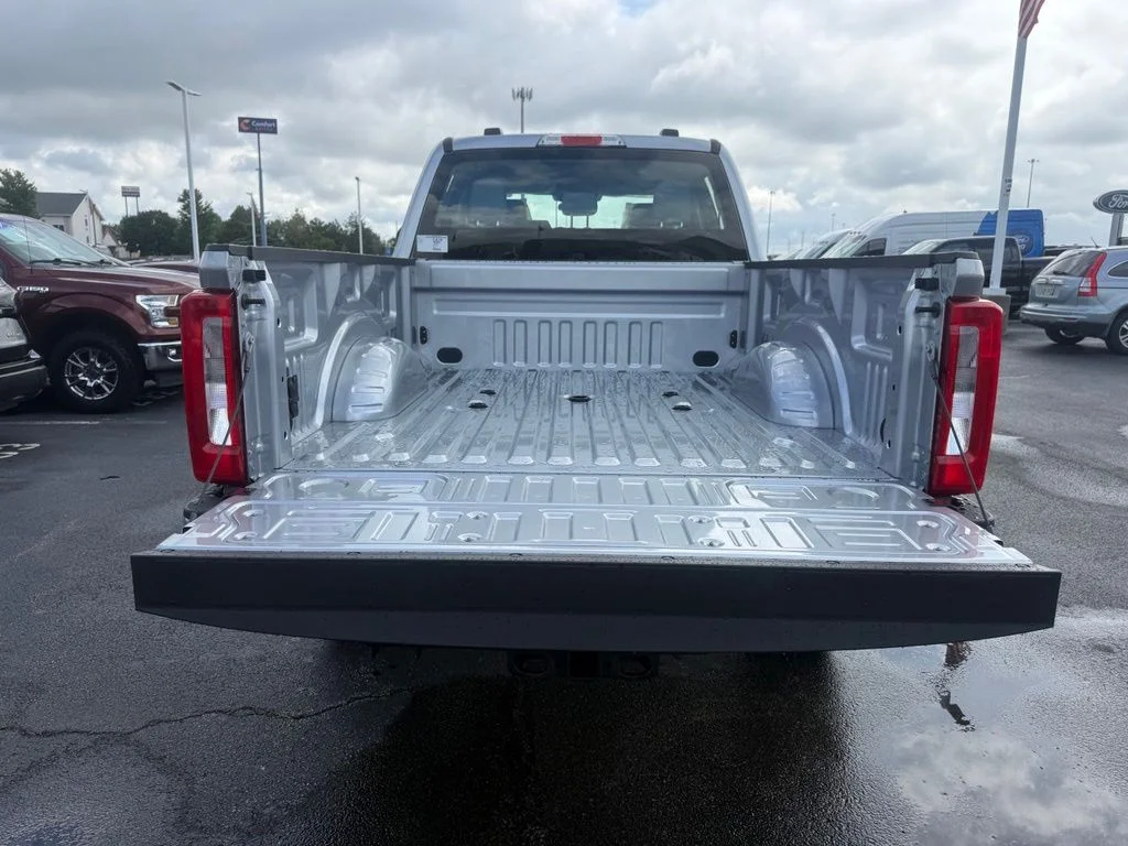 New 2027 Iconic Silver Metallic Ford F-250® XL image 46
