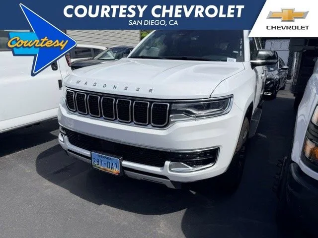 2024 Jeep Wagoneer L's photo