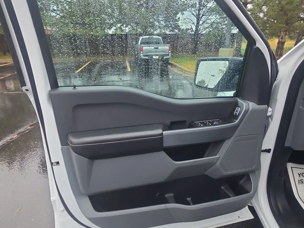 Used 2023 White Ford XLT image 27