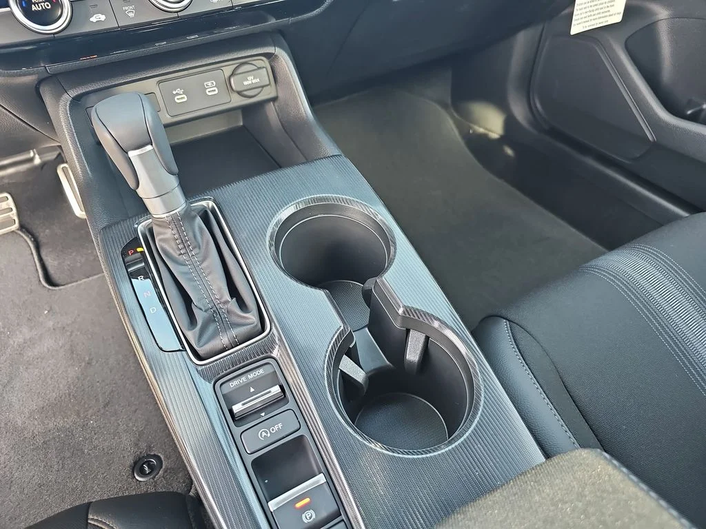 2026 Honda Civic Hatchback Sport - Photo 28