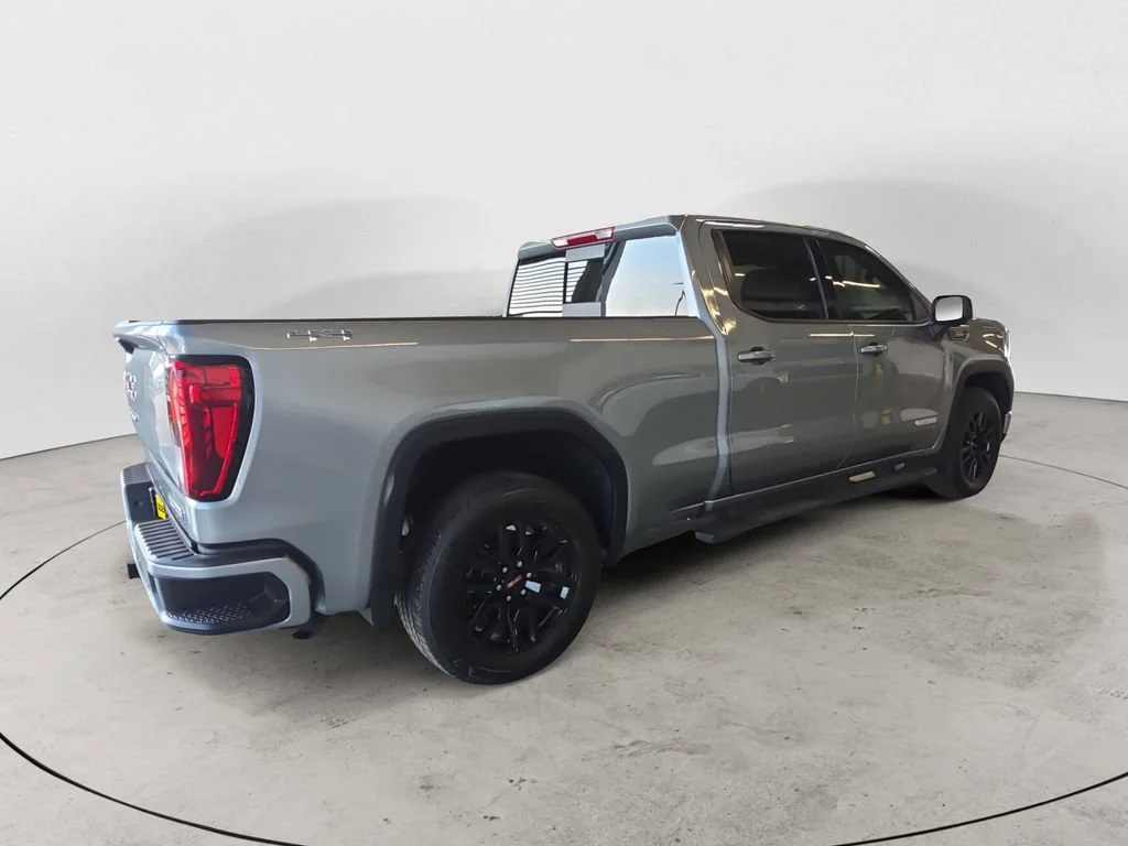 Certified Used 2026 Sterling Metallic GMC Elevation image 5