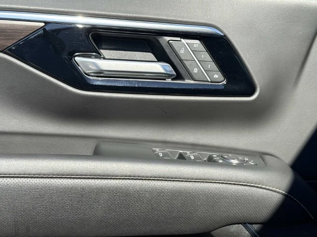 Used 2026 Black Chevrolet Premier image 32