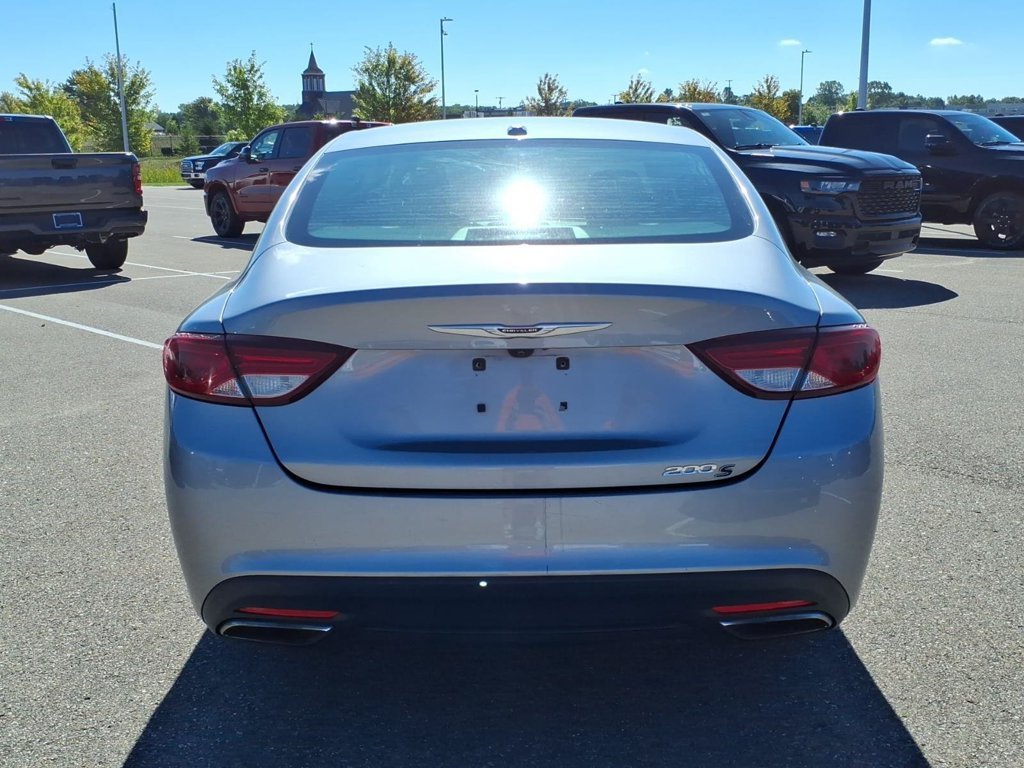 Used 2015 Silver Chrysler S image 5