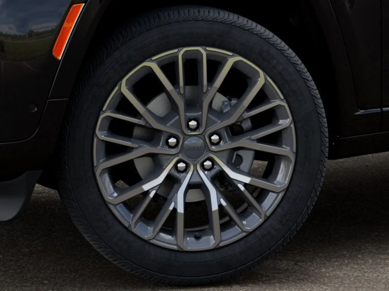 New 2026 Diamond Black Crystal Pearl-Coat Exterior Paint Jeep Summit image 35