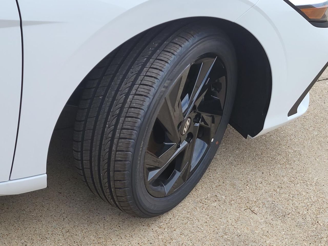 New 2026 Serenity White Pearl Hyundai SEL Sport image 6
