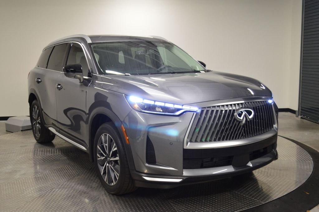 Used 2026 Graphite Shadow INFINITI LUXE image 9