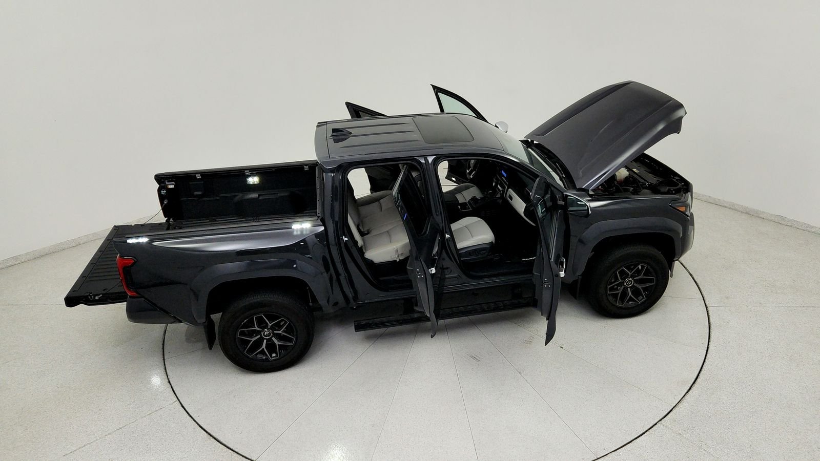 Used 2024  Toyota Limited image 24