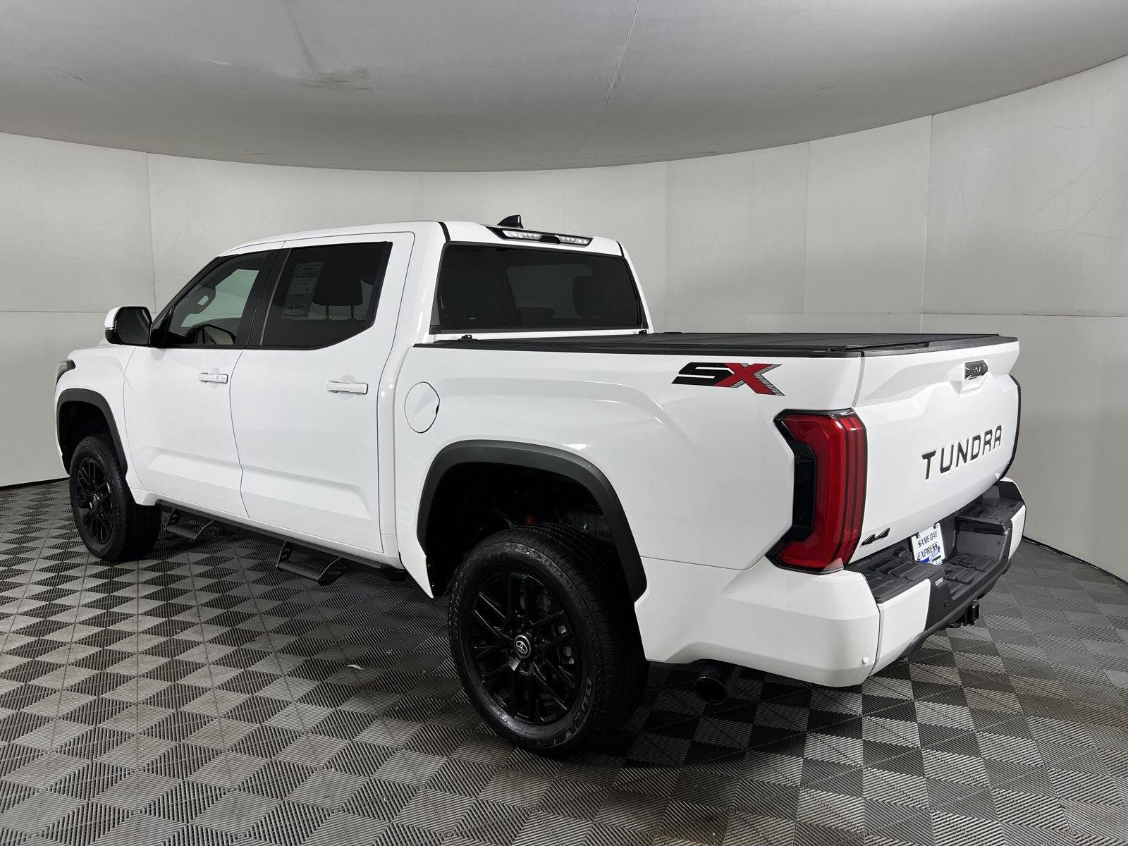 Used 2026 Ice Cap Toyota SR5 image 7