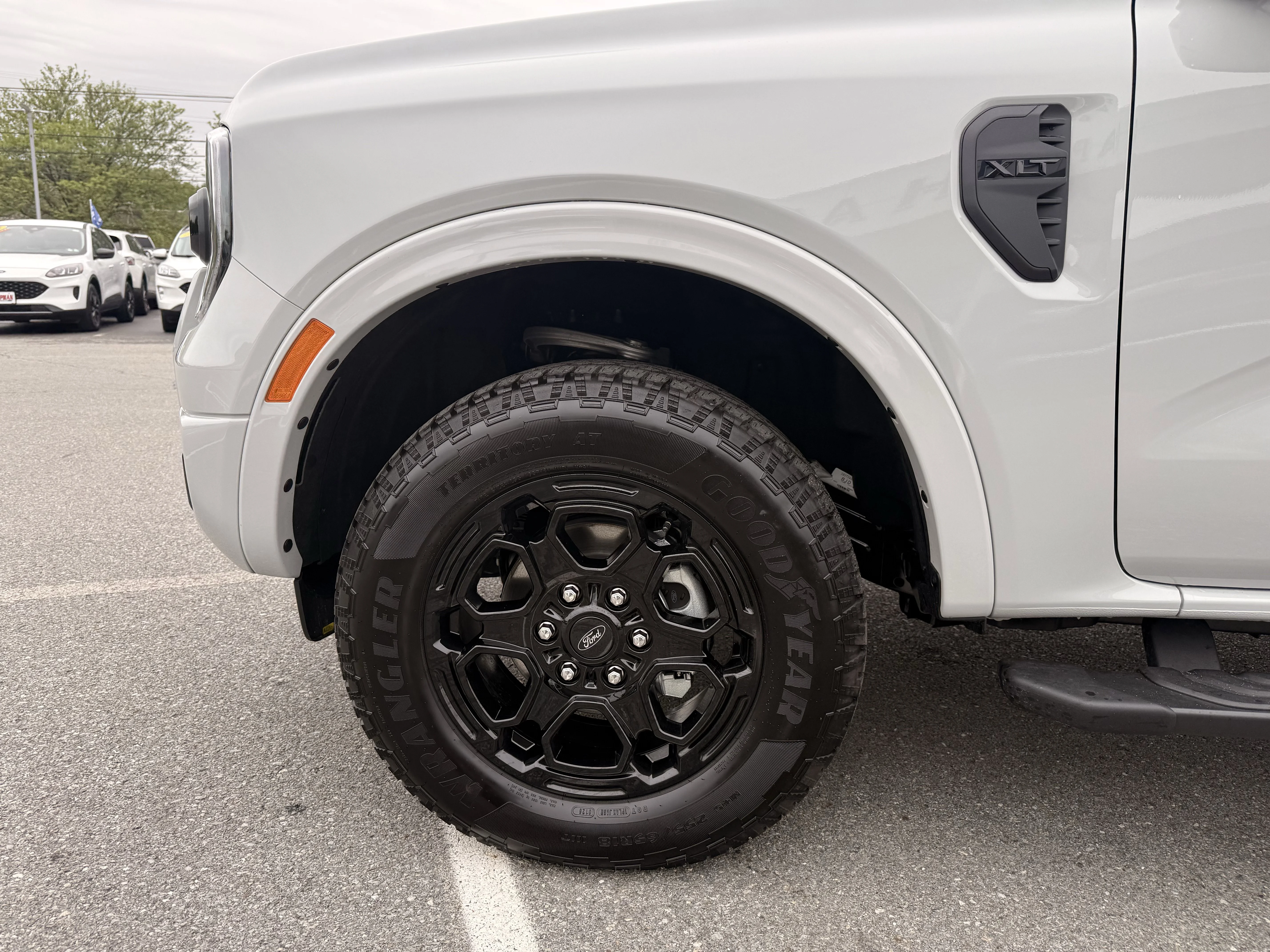 New 2026 Avalanche Ford XLT image 30