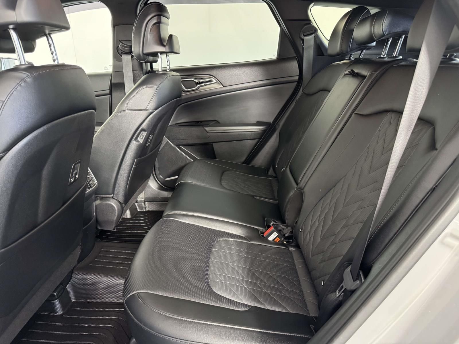 Used 2025 Gray Kia X-Line image 6